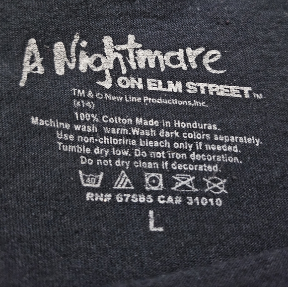 A Nightmare On Elm Street Freddy Krueger Silhouette T-shirt - Picture 2 of 9